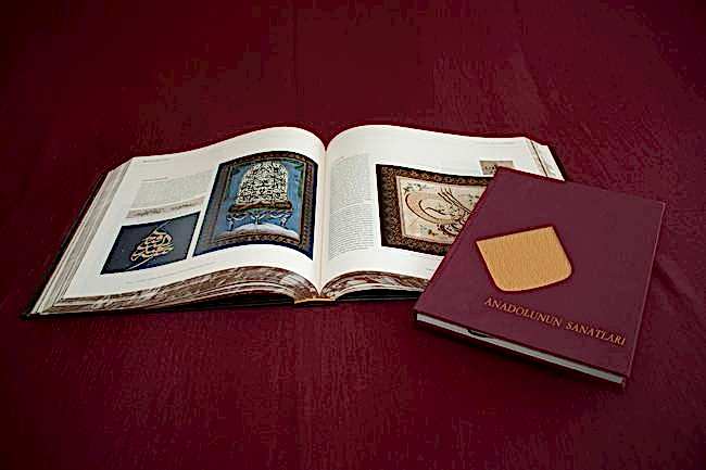 SANATIN KLASİK ADRESİ  50. KİTABINI YAPIYOR